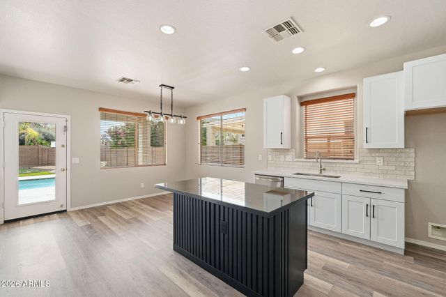 1635 E Debbie Drive E, San Tan Valley, AZ 85140