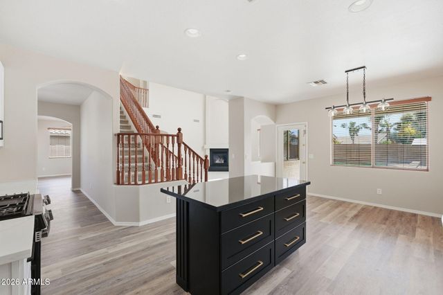 1635 E Debbie Drive E, San Tan Valley, AZ 85140