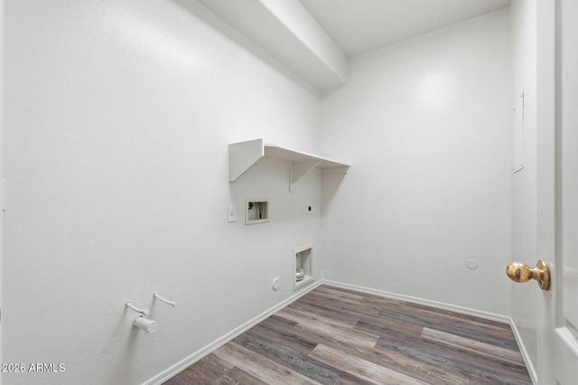 1635 E Debbie Drive E, San Tan Valley, AZ 85140