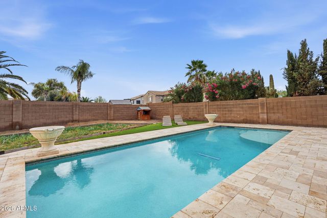 1635 E Debbie Drive E, San Tan Valley, AZ 85140