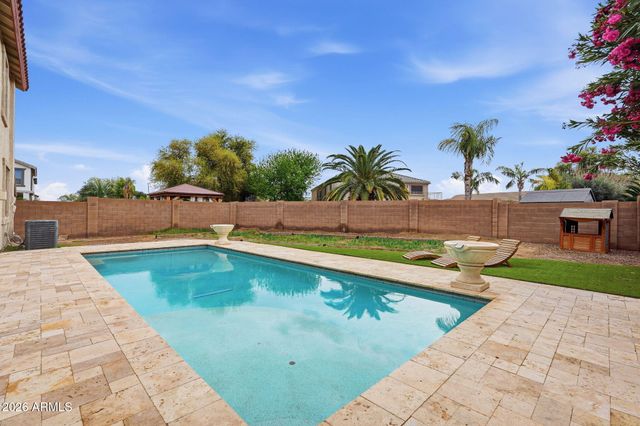 1635 E Debbie Drive E, San Tan Valley, AZ 85140