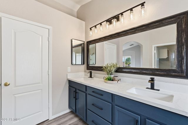 1635 E Debbie Drive E, San Tan Valley, AZ 85140