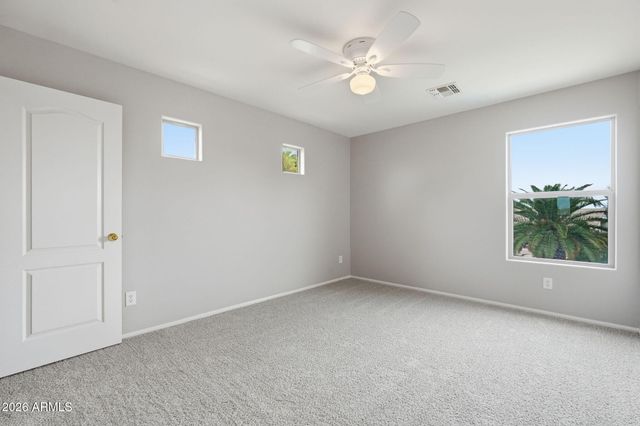 1635 E Debbie Drive E, San Tan Valley, AZ 85140