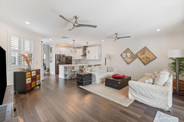 518 SW 9th St 518, Fort Lauderdale, FL 33315