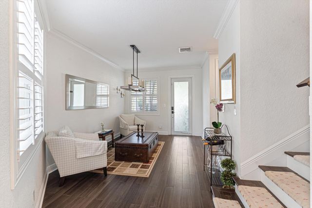 518 SW 9th St 518, Fort Lauderdale, FL 33315