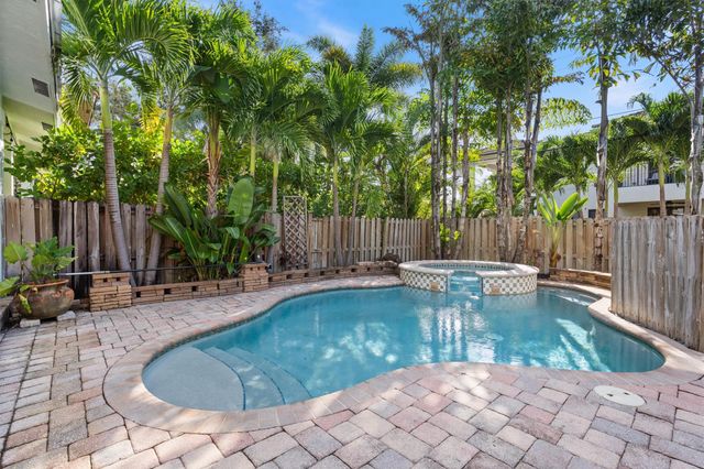 518 SW 9th St 518, Fort Lauderdale, FL 33315