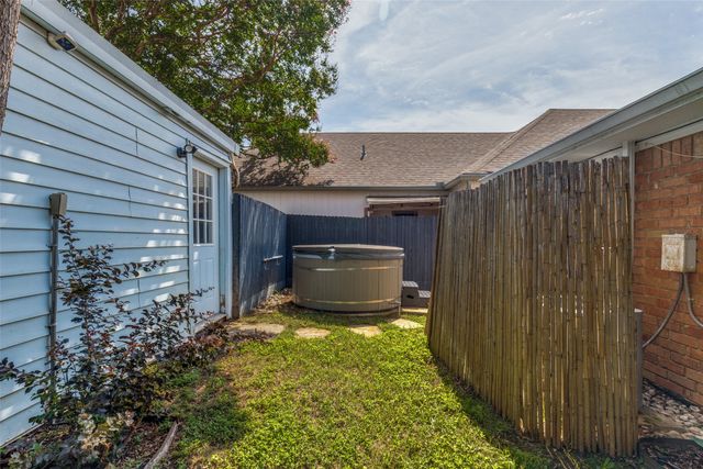 3719 Weeburn Drive, Dallas, TX 75229