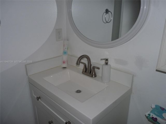 14301 N Kendall Dr 203B, Miami, FL 33186