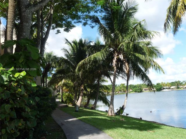 14301 N Kendall Dr 203B, Miami, FL 33186