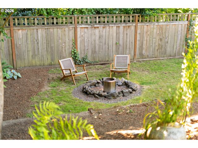 7340 N WILLAMETTE Blvd, Portland, OR 97203