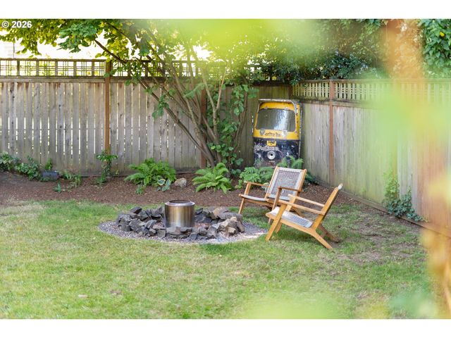 7340 N WILLAMETTE Blvd, Portland, OR 97203
