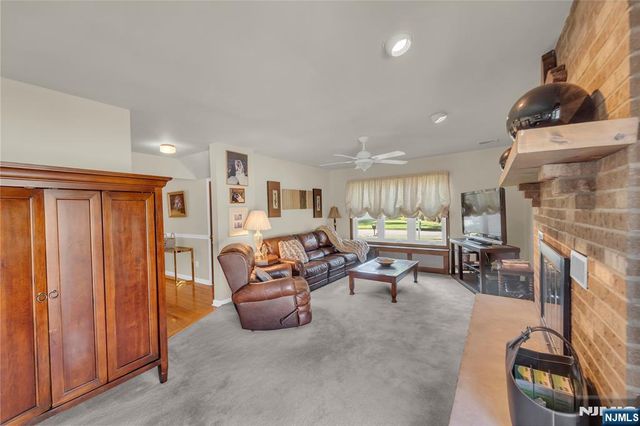 6 Jay Street, Old Tappan, NJ 07675