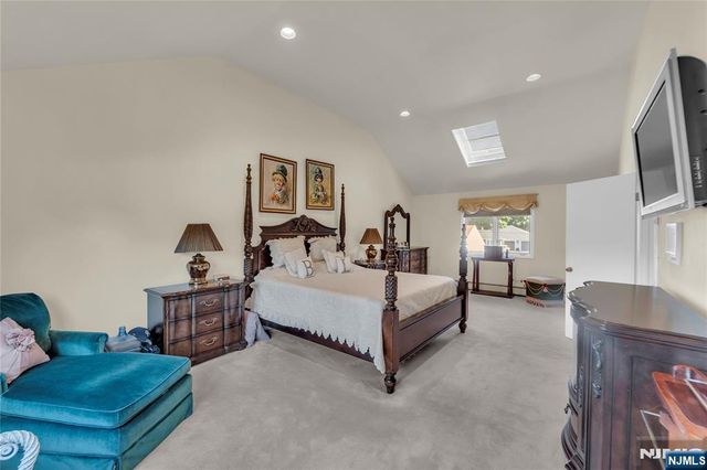 6 Jay Street, Old Tappan, NJ 07675