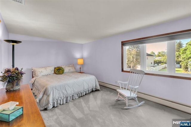 6 Jay Street, Old Tappan, NJ 07675