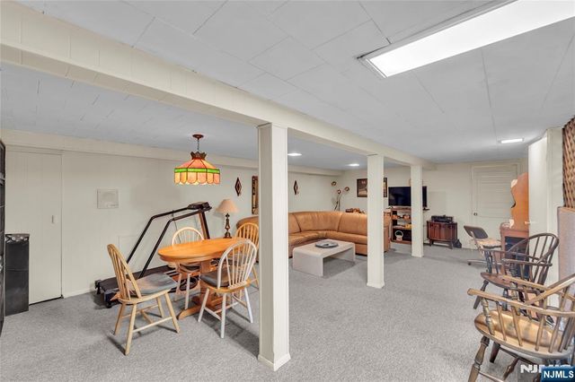 6 Jay Street, Old Tappan, NJ 07675