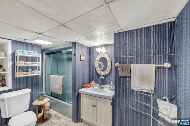 6 Jay Street, Old Tappan, NJ 07675