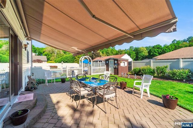 6 Jay Street, Old Tappan, NJ 07675
