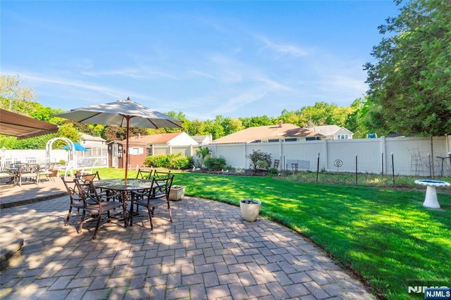 6 Jay Street, Old Tappan, NJ 07675