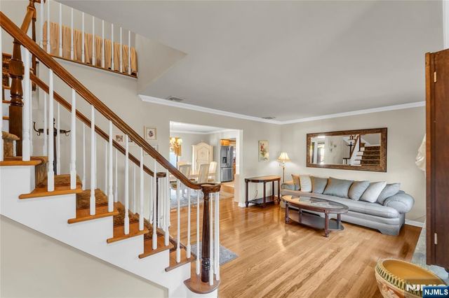 6 Jay Street, Old Tappan, NJ 07675