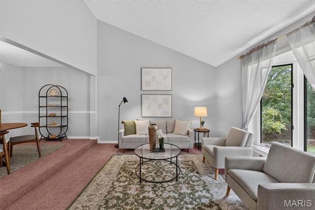 226 Walden Court, Unincorporated, MO 63025