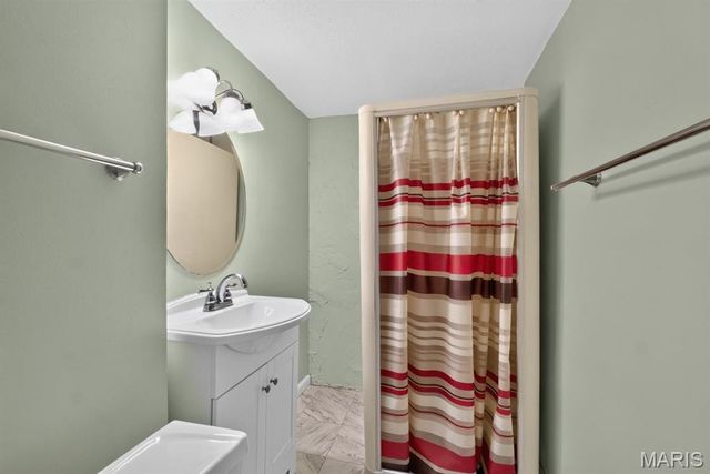 226 Walden Court, Unincorporated, MO 63025
