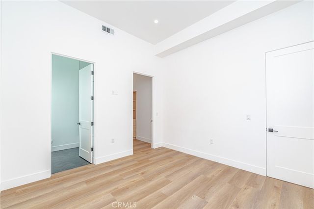 614 N Rampart Boulevard, Silver Lake, CA 90026