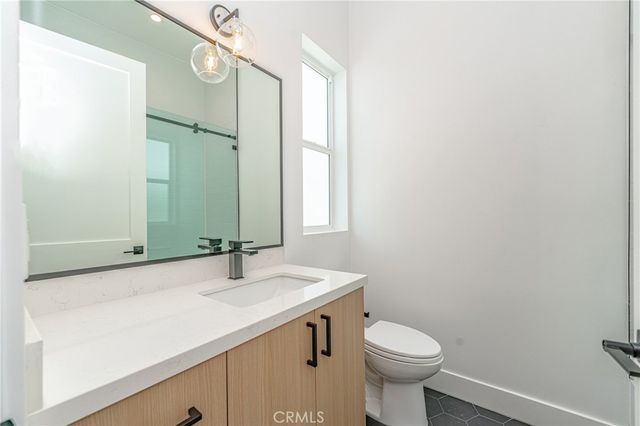 614 N Rampart Boulevard, Silver Lake, CA 90026