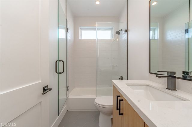 614 N Rampart Boulevard, Silver Lake, CA 90026