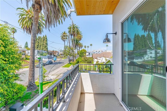 614 N Rampart Boulevard, Silver Lake, CA 90026