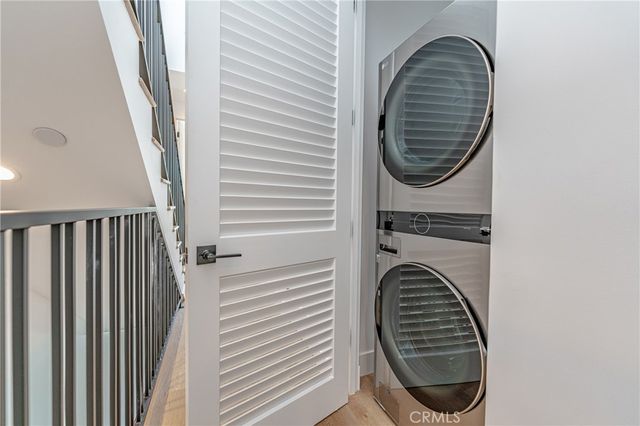 614 N Rampart Boulevard, Silver Lake, CA 90026