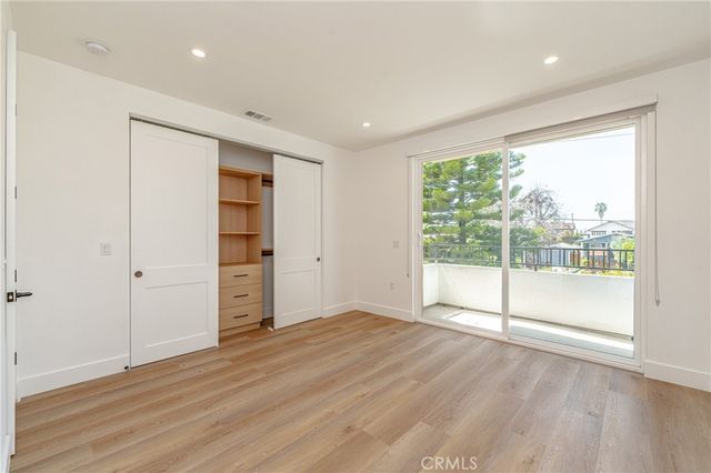 614 N Rampart Boulevard, Silver Lake, CA 90026