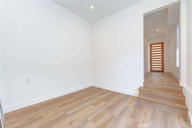 614 N Rampart Boulevard, Silver Lake, CA 90026