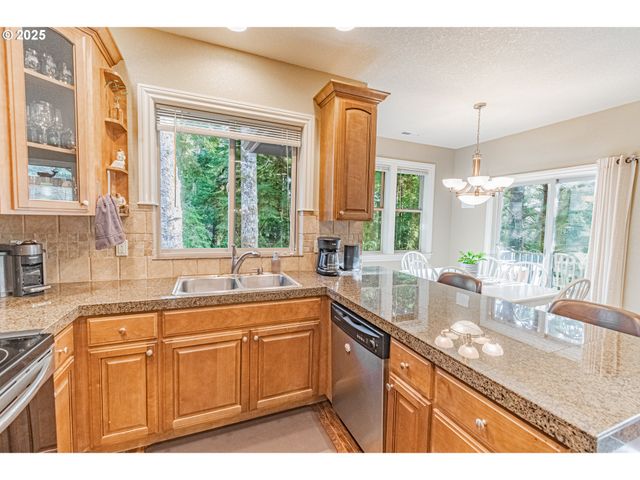 2278 Ne HOTSPUR Ln, Lincoln City, OR 97367