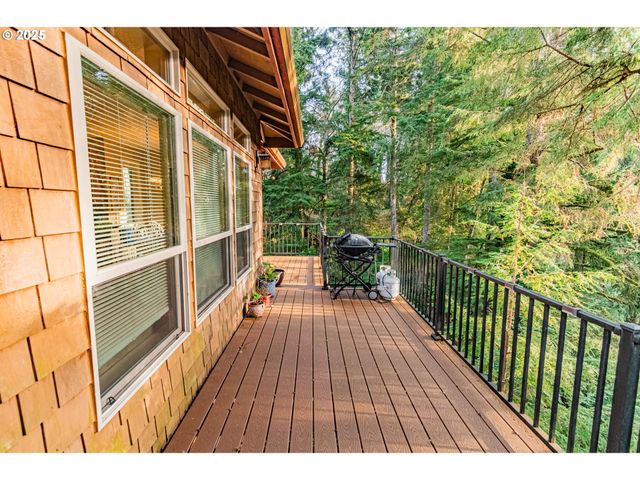 2278 Ne HOTSPUR Ln, Lincoln City, OR 97367