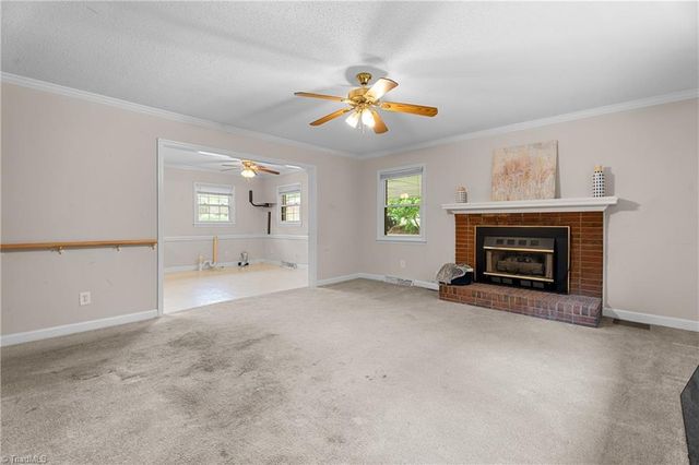 115 Vista Way Drive, Kernersville, NC 27284