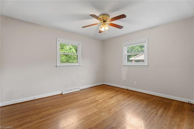 115 Vista Way Drive, Kernersville, NC 27284