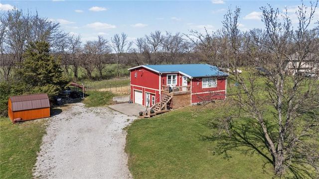 8302 E 221st Street, Peculiar, MO 64078