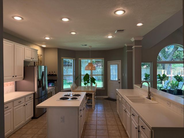 8419 Castle Pond Court, Houston, TX 77095