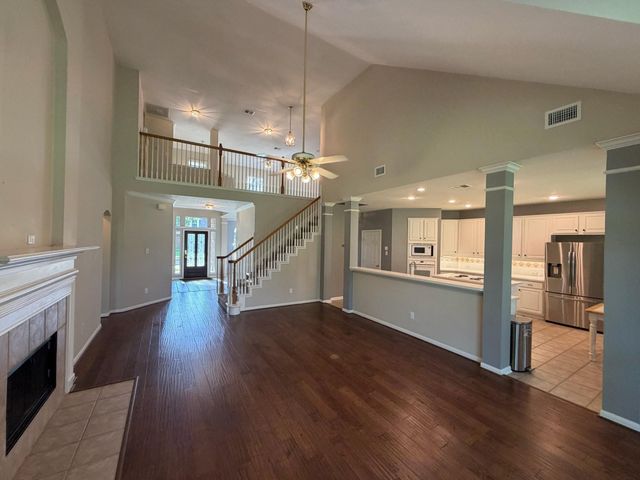 8419 Castle Pond Court, Houston, TX 77095