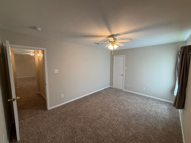 8419 Castle Pond Court, Houston, TX 77095