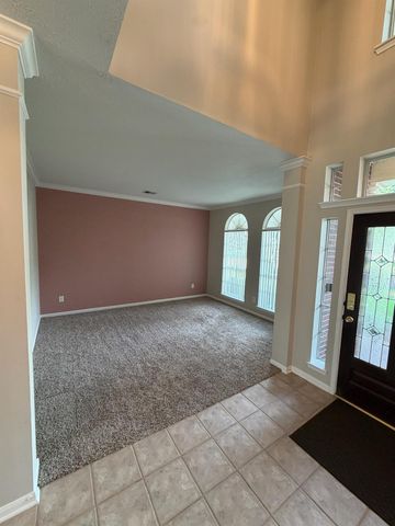 8419 Castle Pond Court, Houston, TX 77095