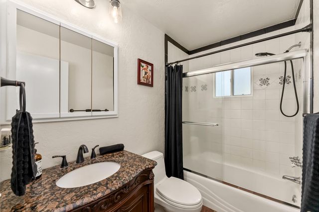 17065 Niles Rd, Jackson, CA 95642