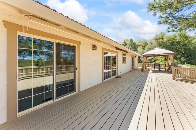 17065 Niles Rd, Jackson, CA 95642