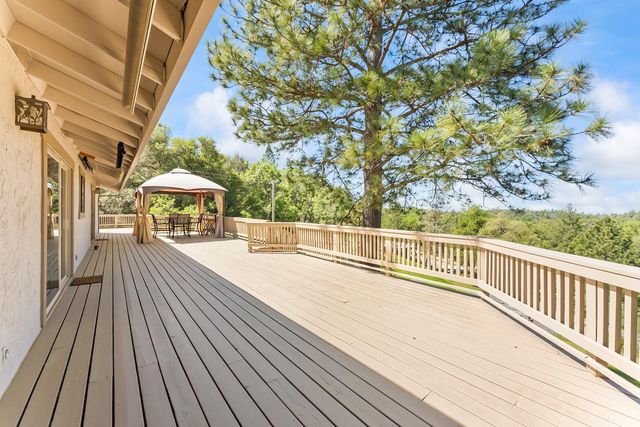 17065 Niles Rd, Jackson, CA 95642