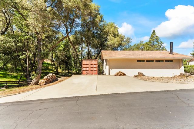 17065 Niles Rd, Jackson, CA 95642