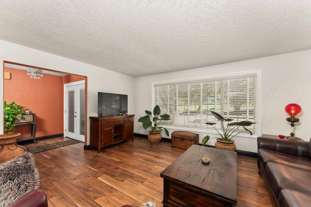 17065 Niles Rd, Jackson, CA 95642