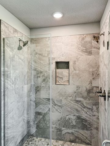 7592 Hatteras Drive, Navarre, FL 32566