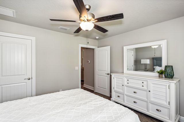 7592 Hatteras Drive, Navarre, FL 32566