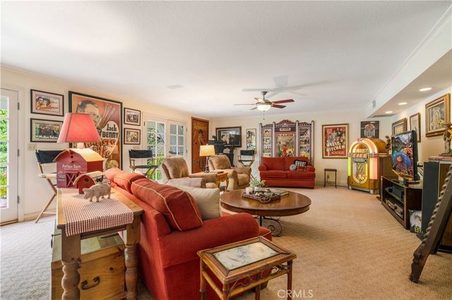 1714 Riverside, Glendale, CA 91201