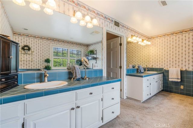1714 Riverside, Glendale, CA 91201